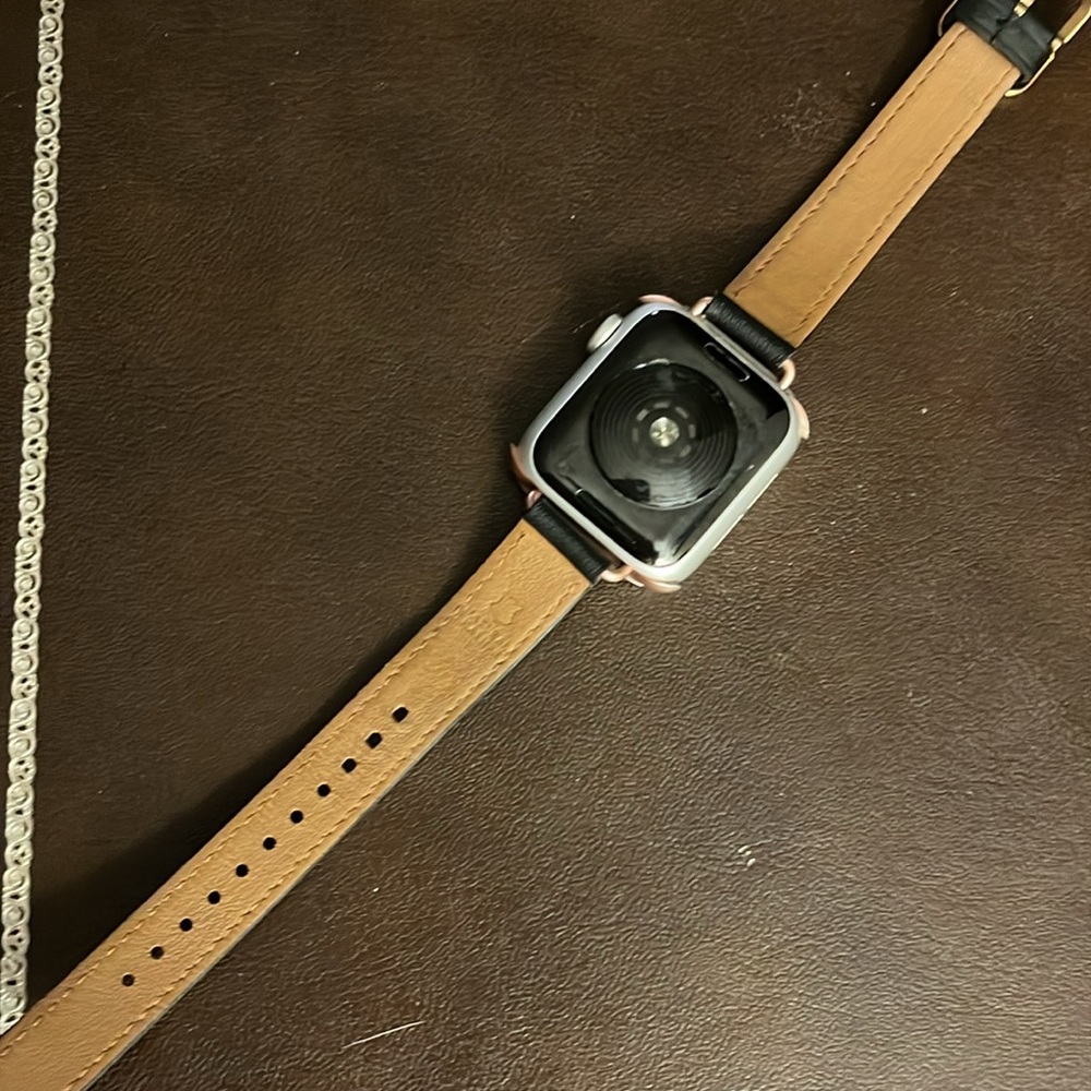 Apple Watch. 32GB.   Version 10.6. ModelA2353